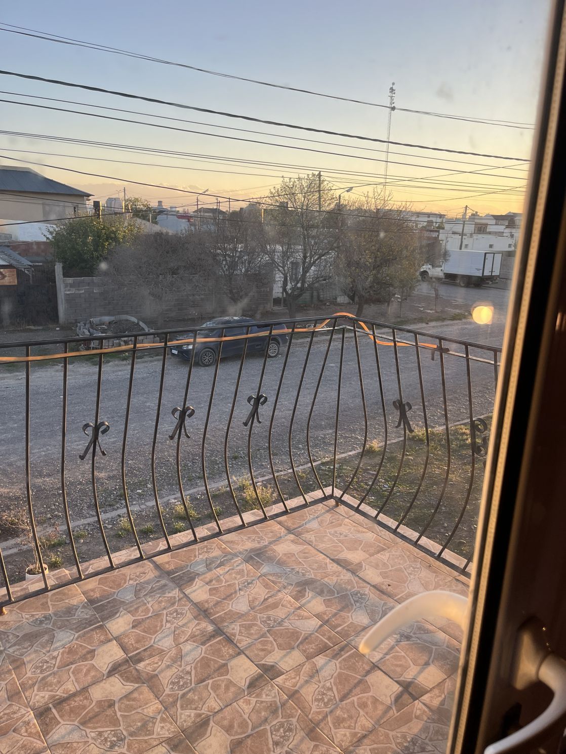 Casa 3 dormitorios con quincho. 10
