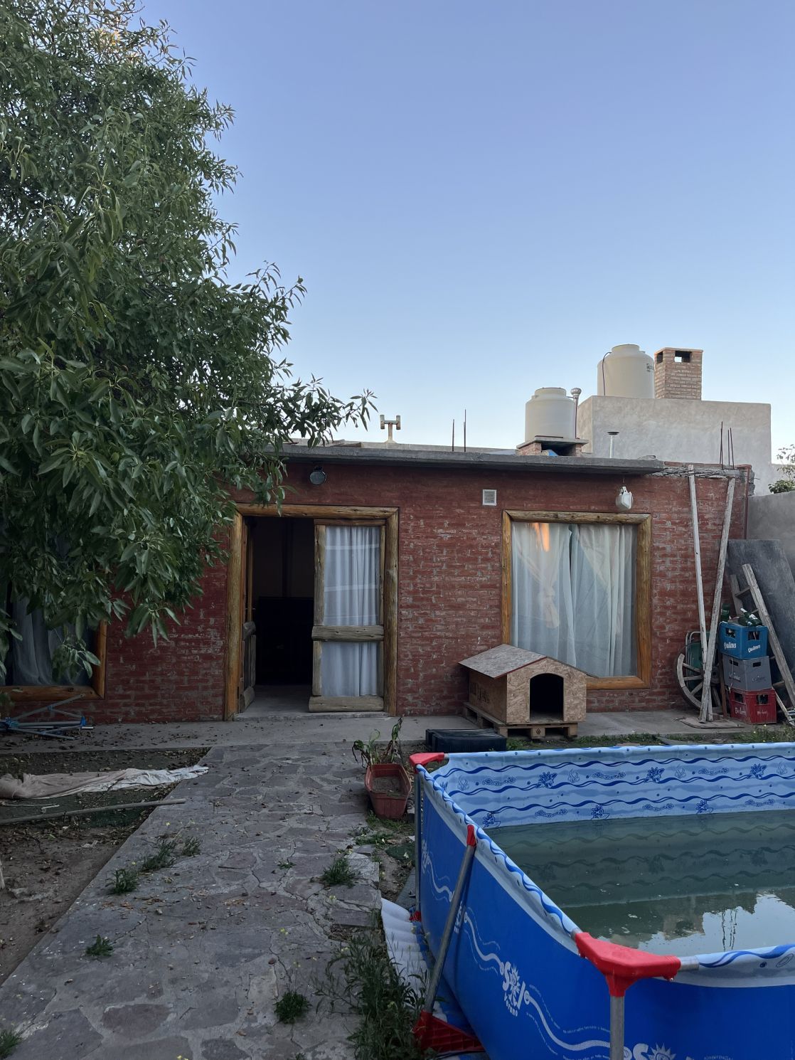 Casa 3 dormitorios con quincho. 7