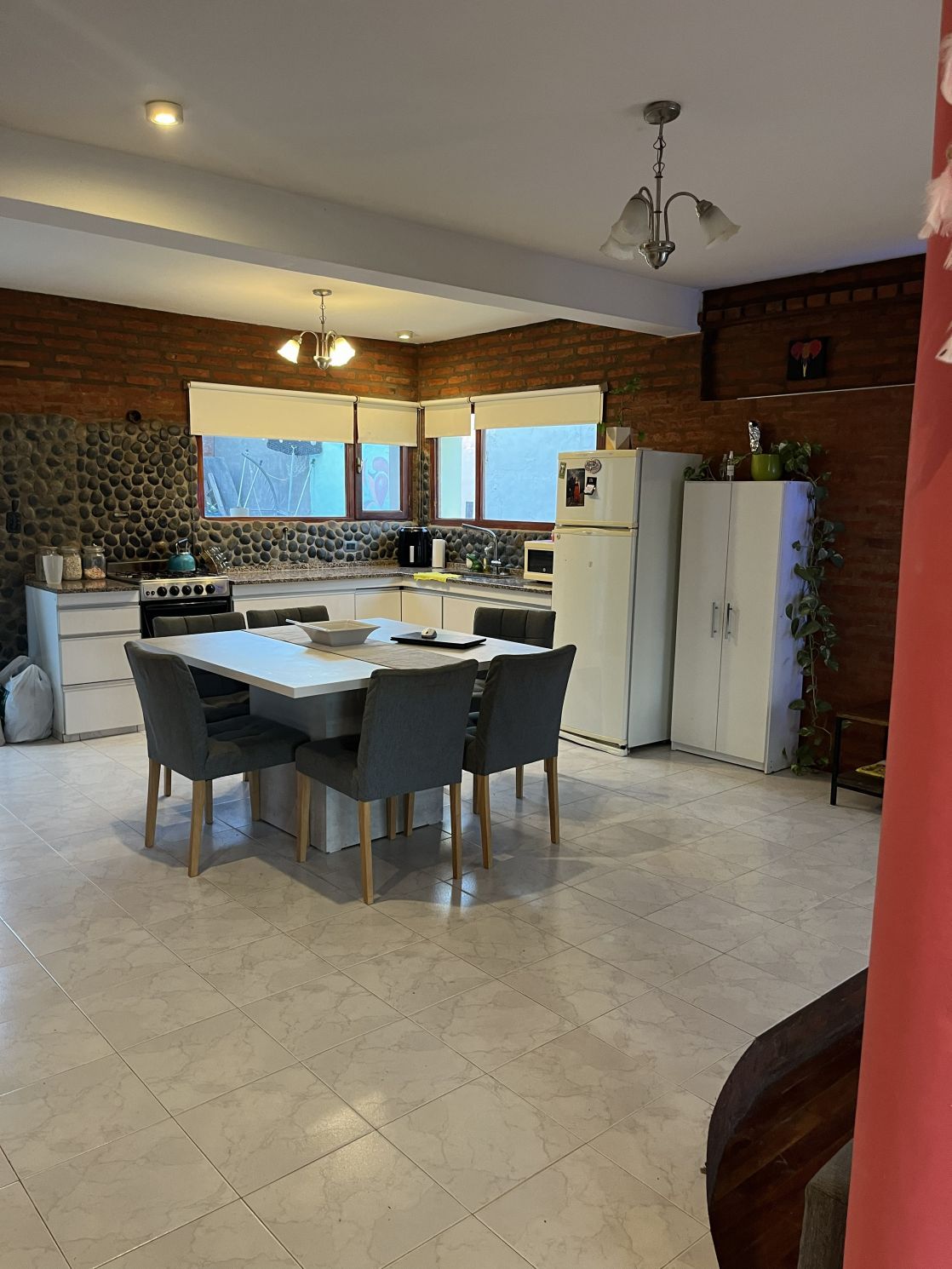 Casa 3 dormitorios con quincho. 8