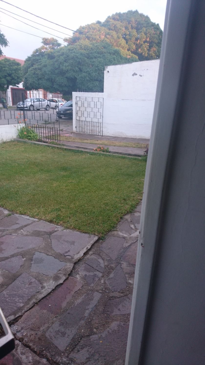 Casa de 4 dormitorios con quincho y patio. 16
