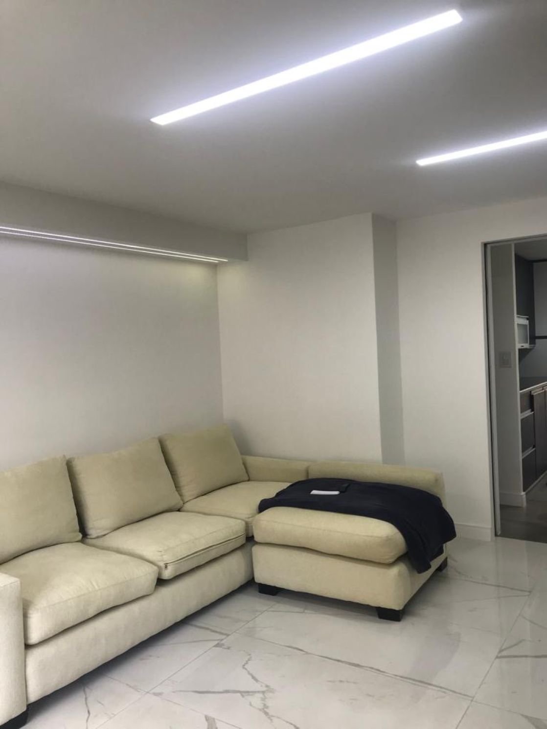 Casa de 4 dormitorios con quincho y patio. 1